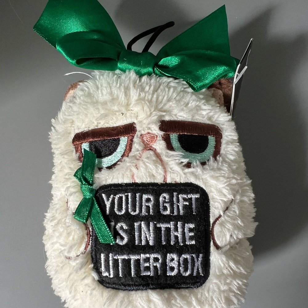 Rare Grumpy Cat Hanging Ornament NWT